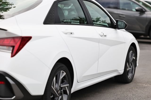Certified Used 2025 Serenity White Hyundai SEL Sport image 8