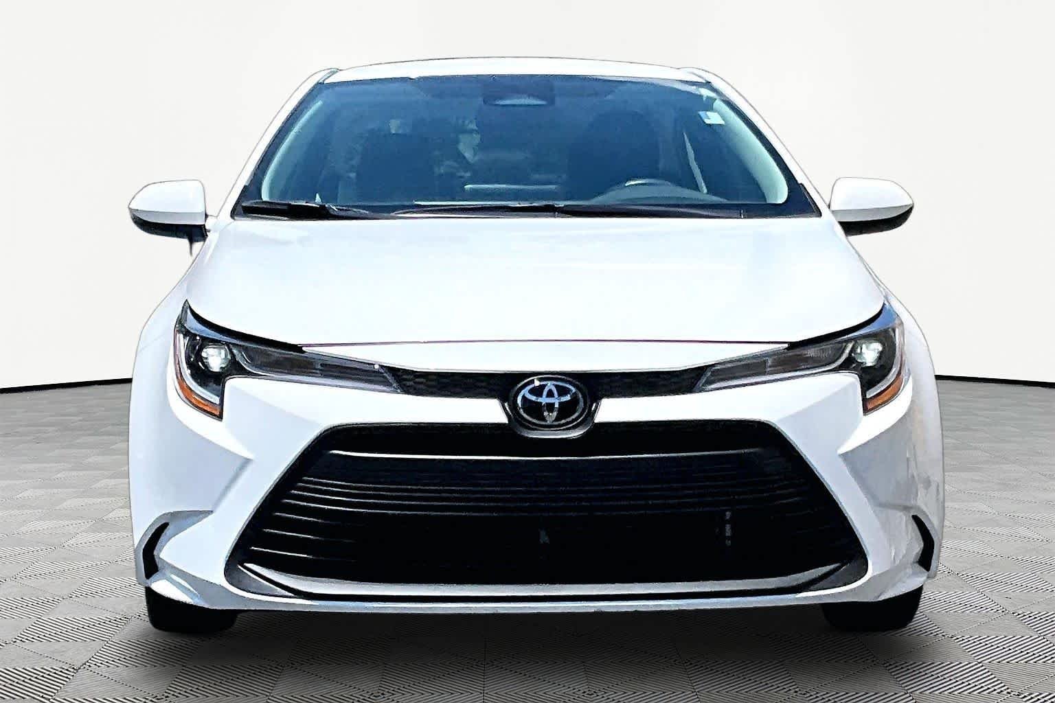 Used 2026 Ice Cap Toyota LE image 4