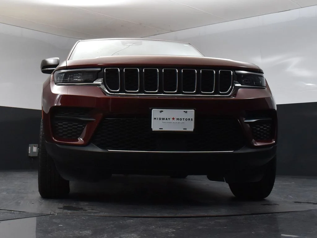 Used 2024 Red Jeep Laredo image 49