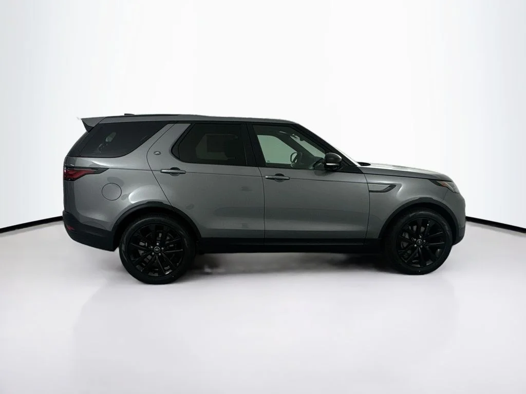 New 2026 Eiger Grey Land Rover S image 5