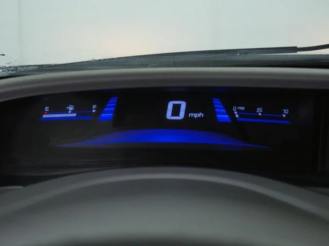 Used 2012 Silver Honda LX image 27