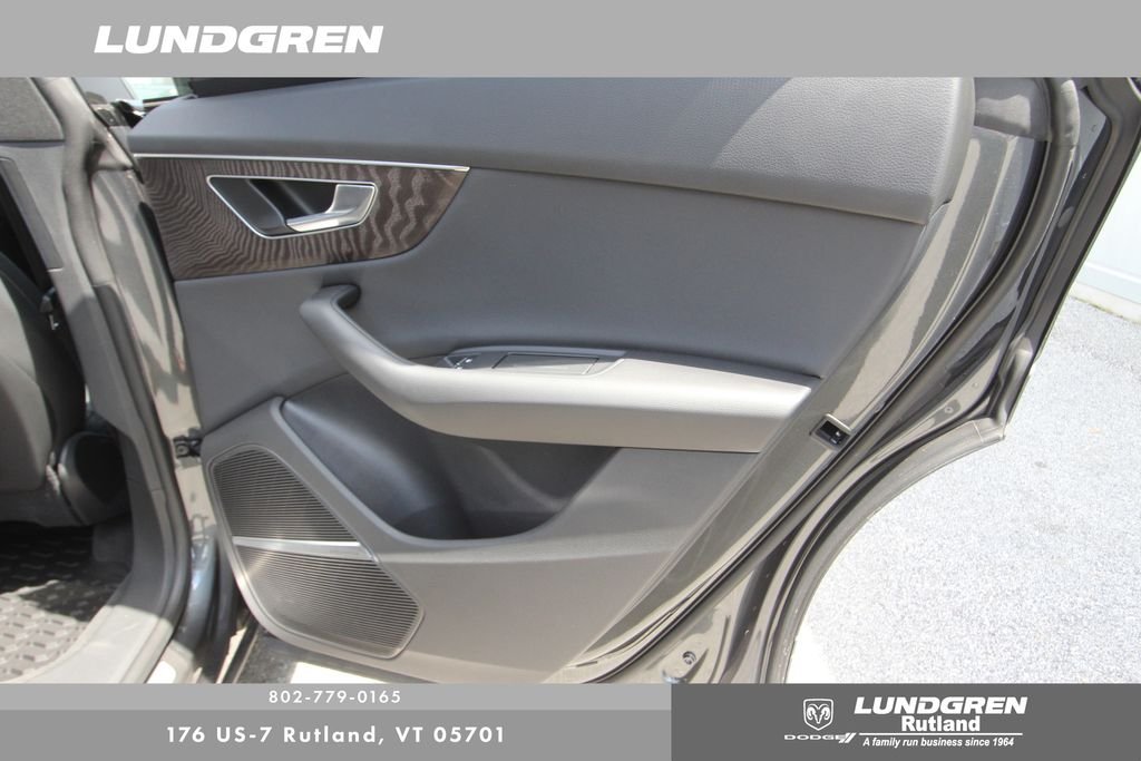 Used 2021 Gray Audi 55 Prestige image 21