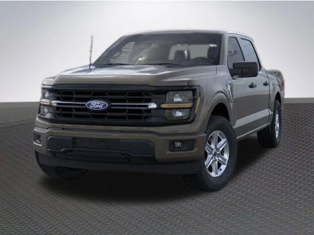 New 2026 Marsh Gray Ford XLT image 2