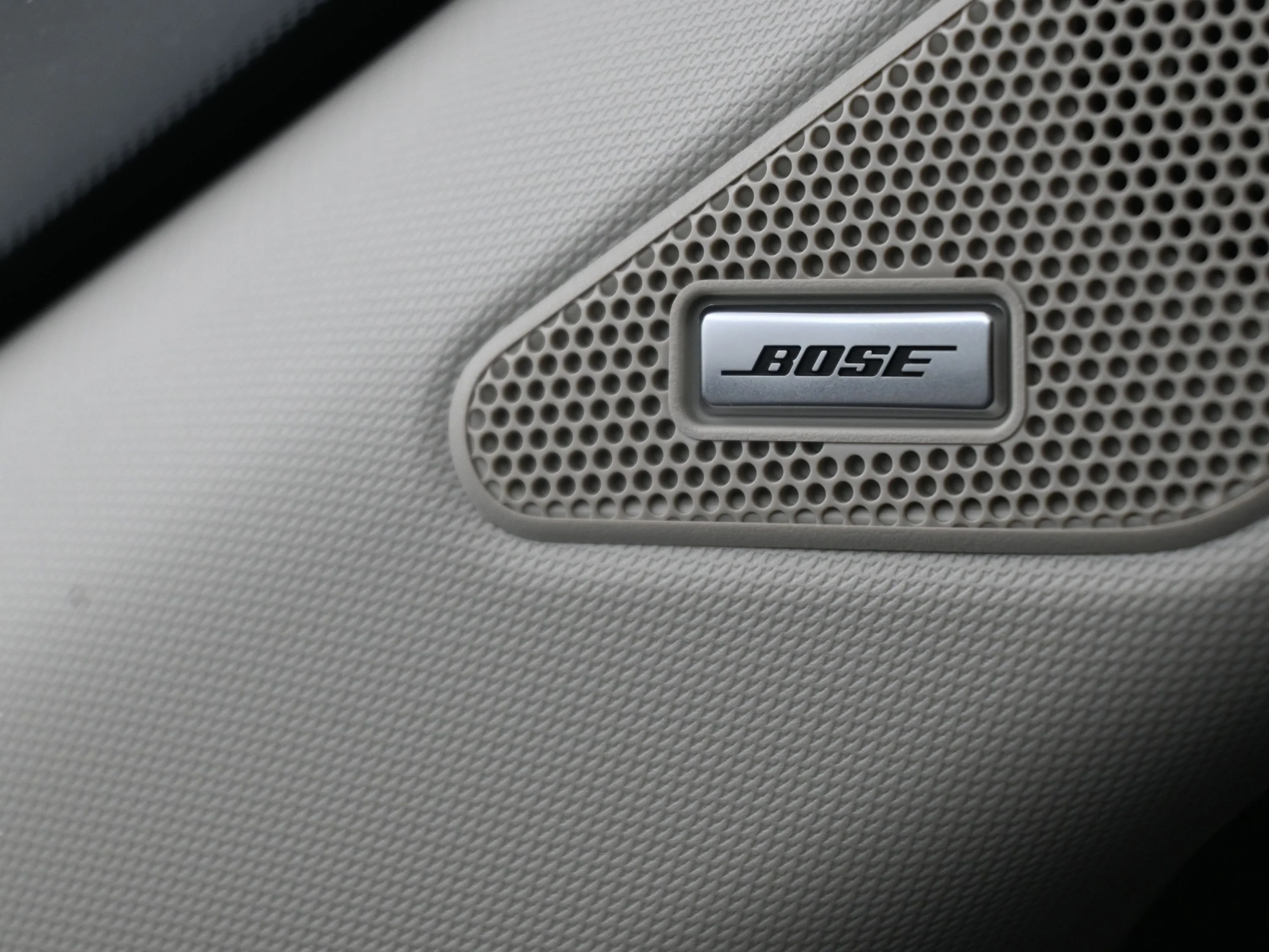 New 2026 Everest White Pearl TriCoat Nissan Platinum image 21