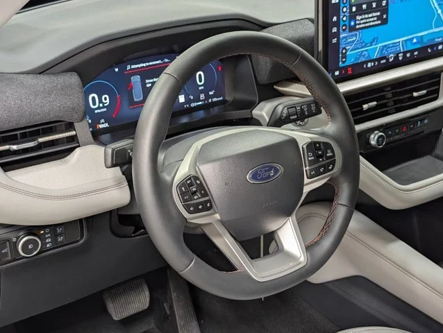 New 2026 Star White Metallic Tri-Coat Ford Active image 39