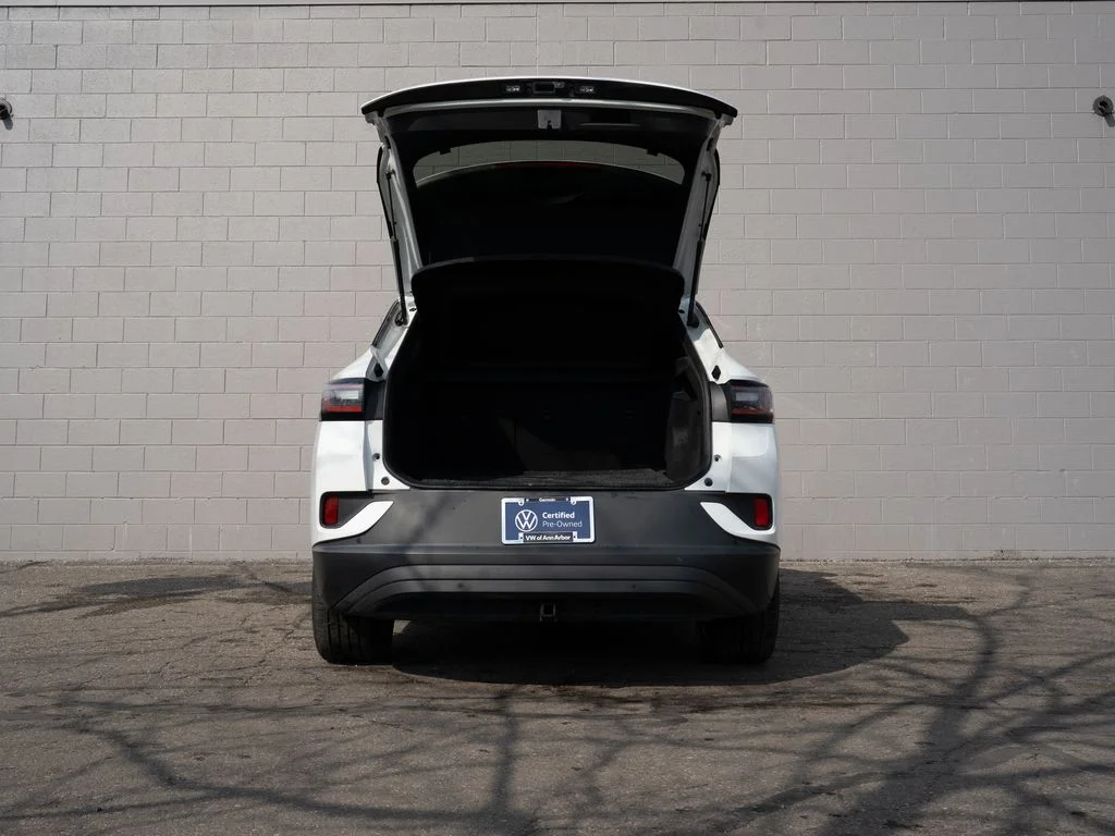 Used 2023 White Volkswagen Pro image 14