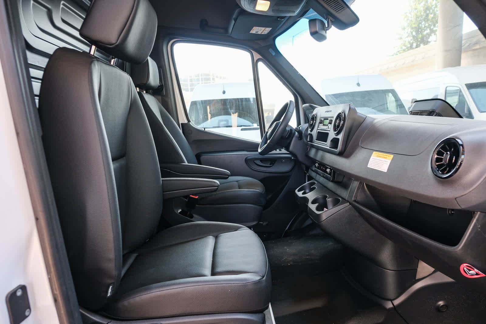 New 2025 Arctic+White Mercedes-Benz Cargo 144 WB  RWD 2.0L 4-Cylinder image 18