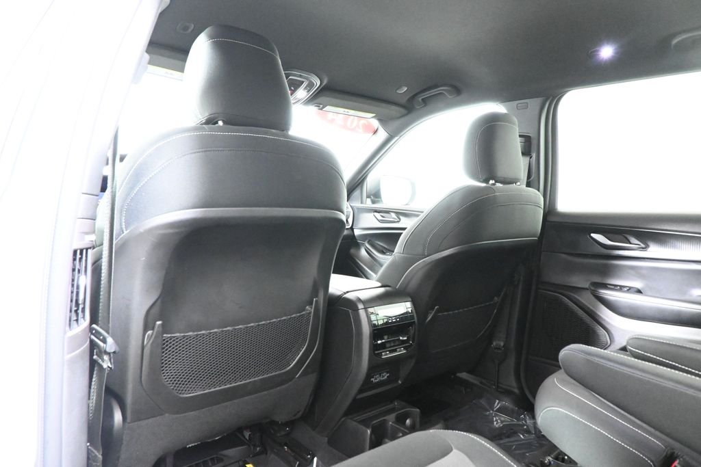 2024 Jeep Grand Cherokee L Laredo - Photo 32