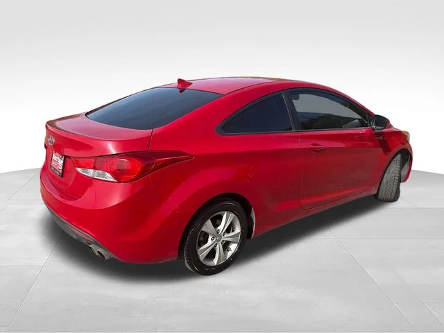 Used 2013 Red Hyundai GS image 7