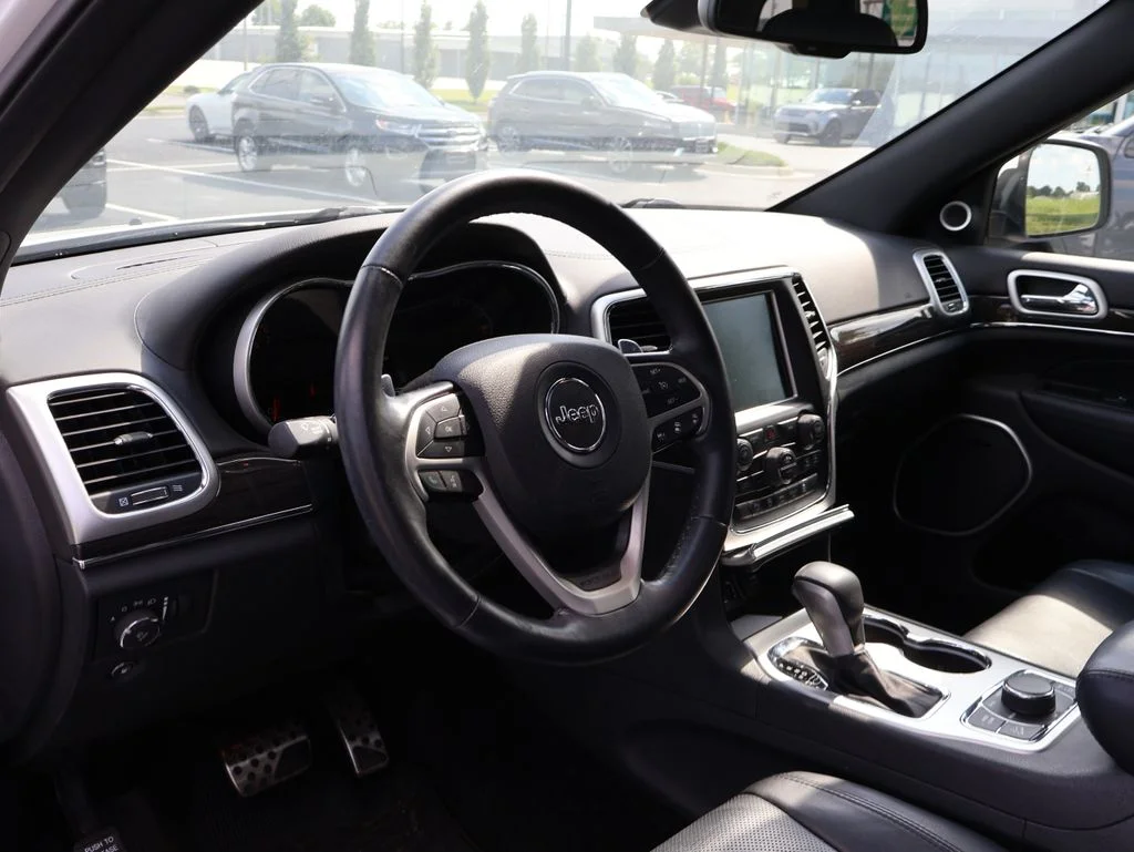 Used 2016 White Jeep Overland image 19