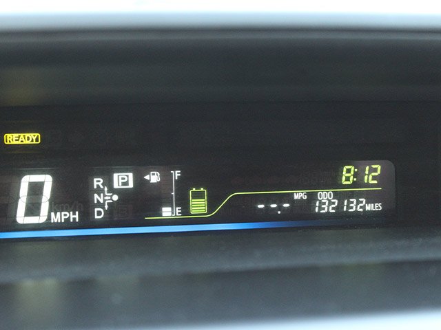 Used 2012 Blizzard Pearl Toyota Two image 9