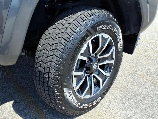 Certified Used 2023 MAGNETIC GRAY MET. Toyota  image 8