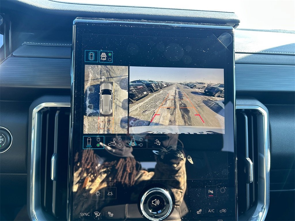 2026 GMC ACADIA - Image 23