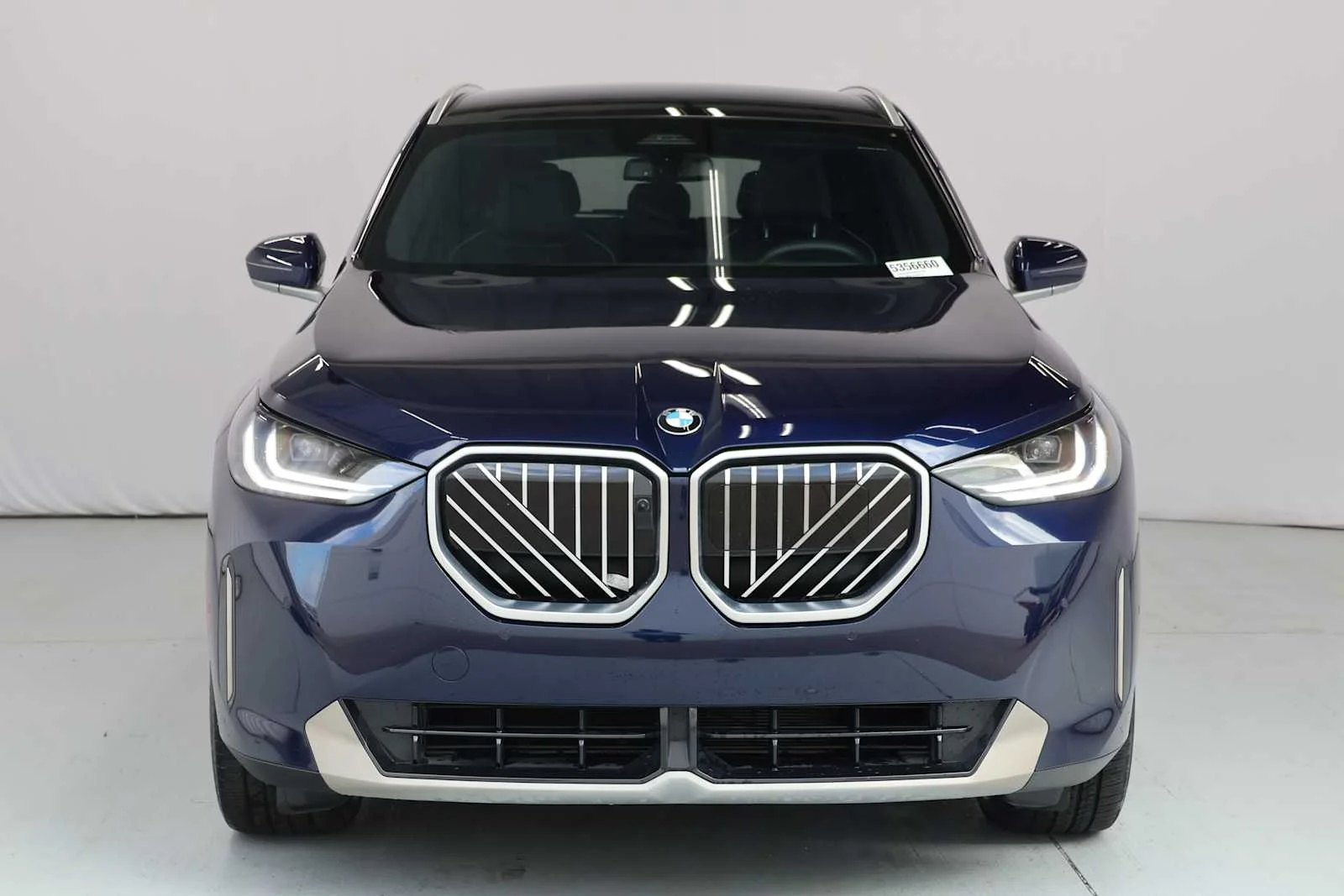Certified Used 2025 Tanzanite Blue II Metallic BMW 30 xDrive image 2
