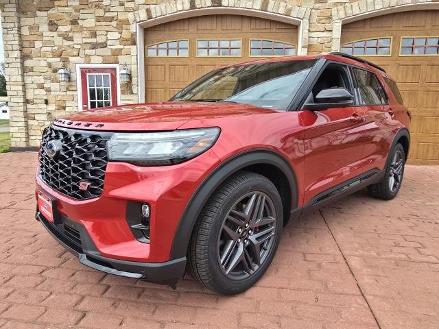 New 2026 Rapid Red Metallic Tinted Clearcoat Ford ST image 7