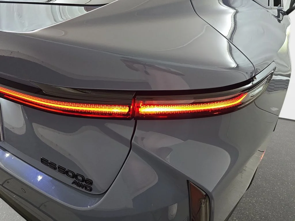 New 2026 Wavelength Lexus PREMIUM AWD image 31