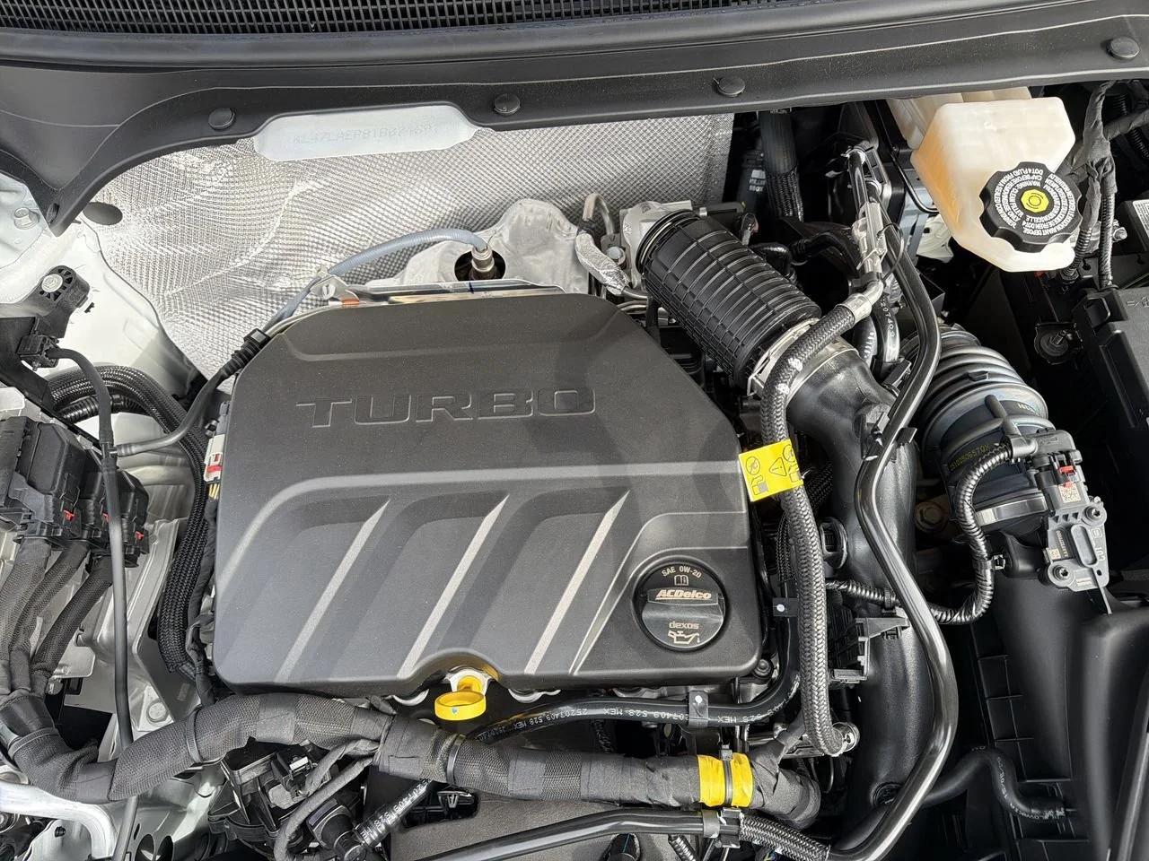 New 2026 Summit White Buick Preferred image 26