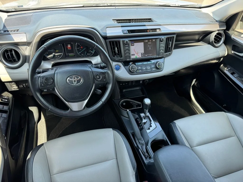 Used 2016 Silver Toyota Limited image 11