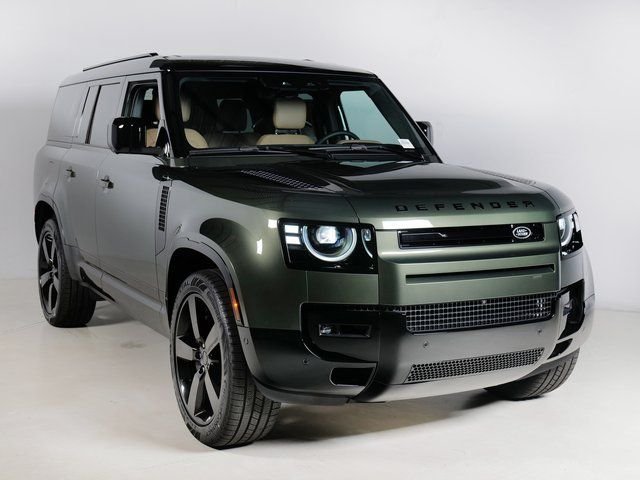 New 2026 Woolstone Green Land Rover X-Dynamic SE image 10