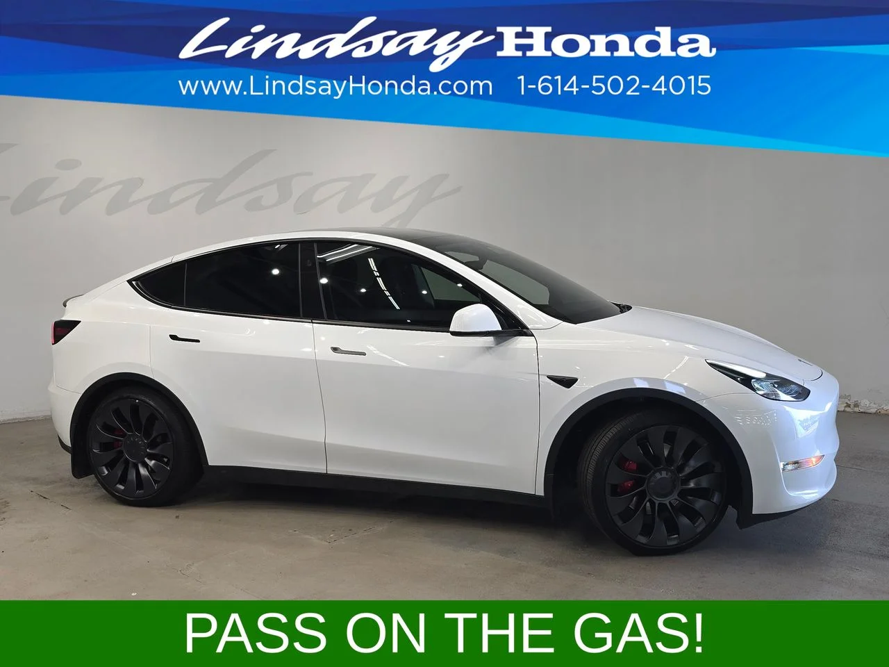 Used 2024 Pearl White Multi-Coat Tesla Performance image 3
