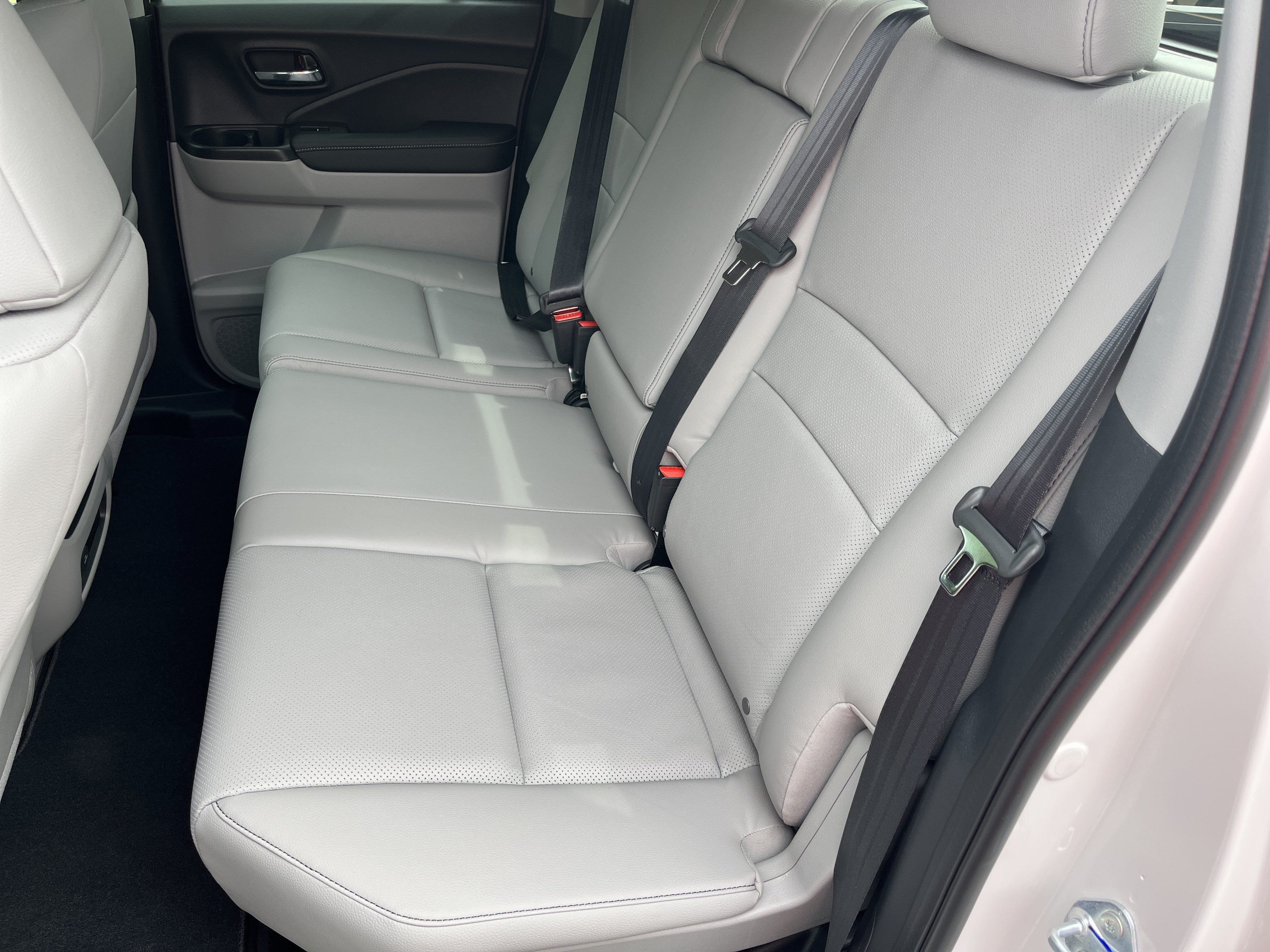 New 2026 Platinum White Pearl Honda RTL image 19