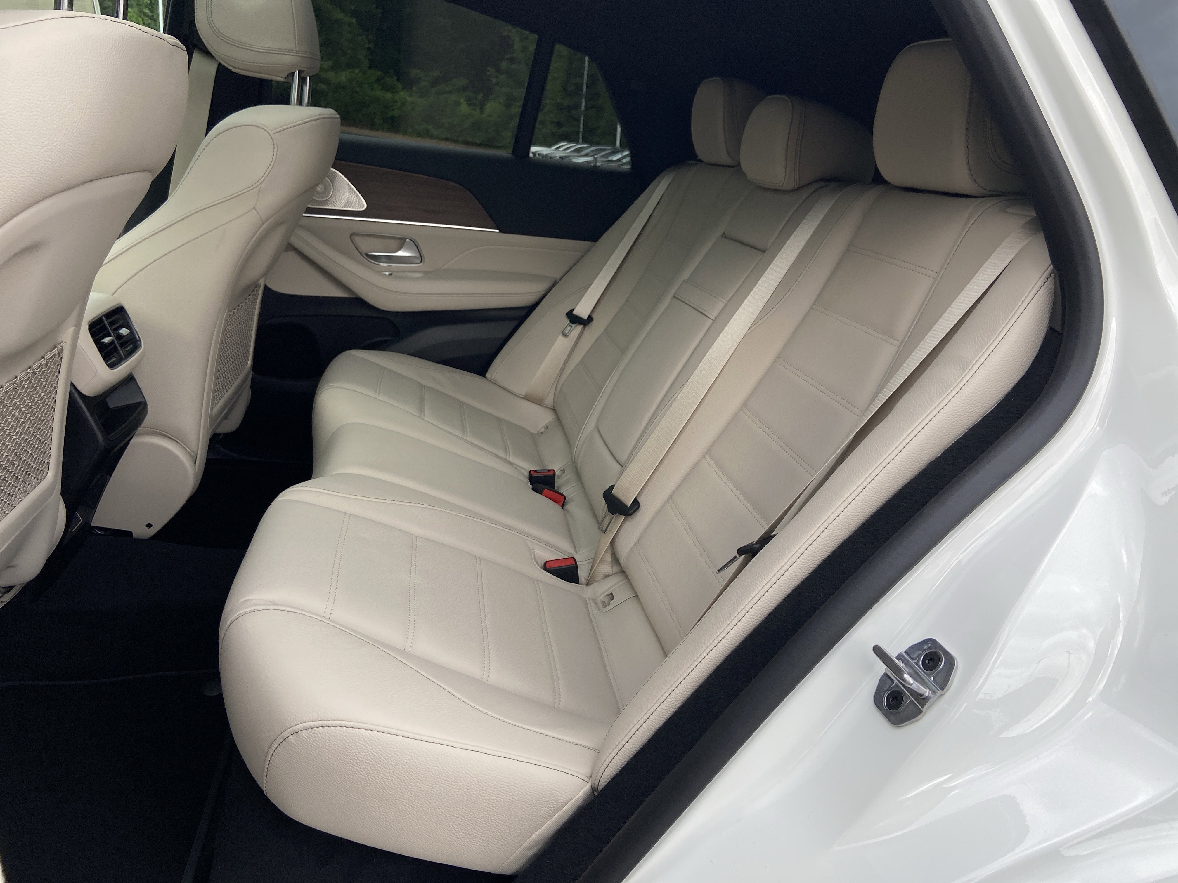 New 2026 Polar White Mercedes-Benz GLE 450 4MATIC® Coupe image 35