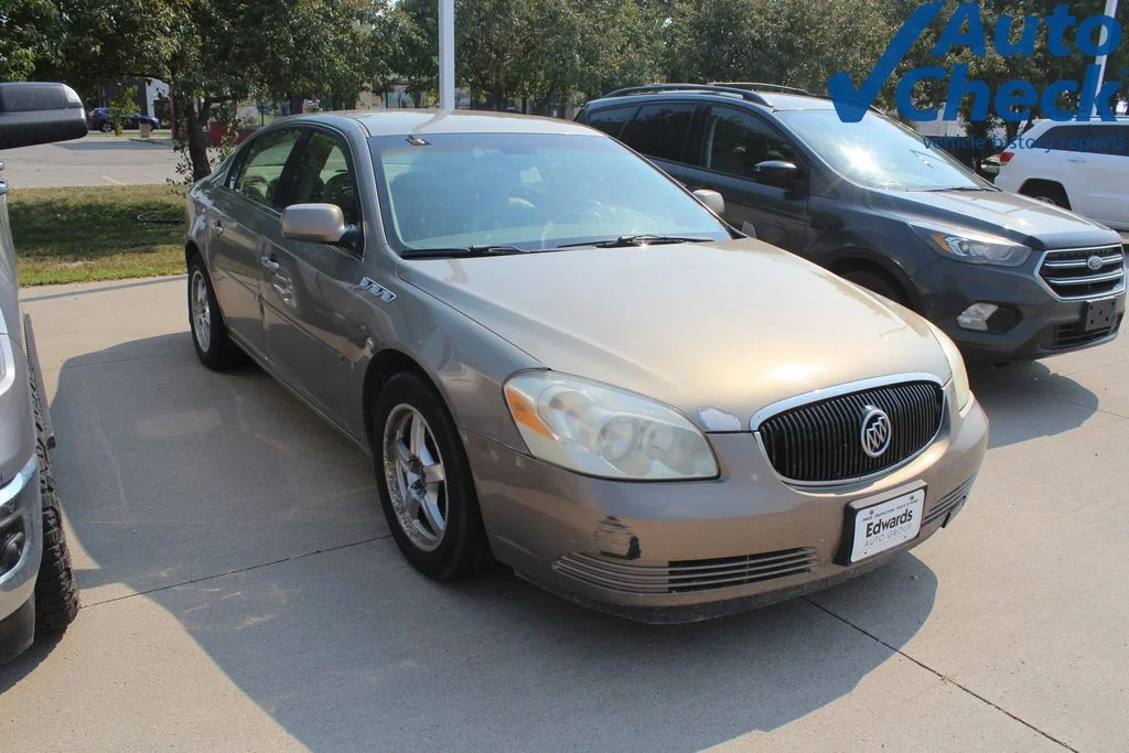 Used 2006 Beige Buick CXL image 1
