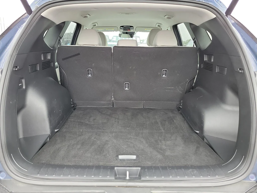 Used 2026 Atlantis Blue Hyundai SEL image 8