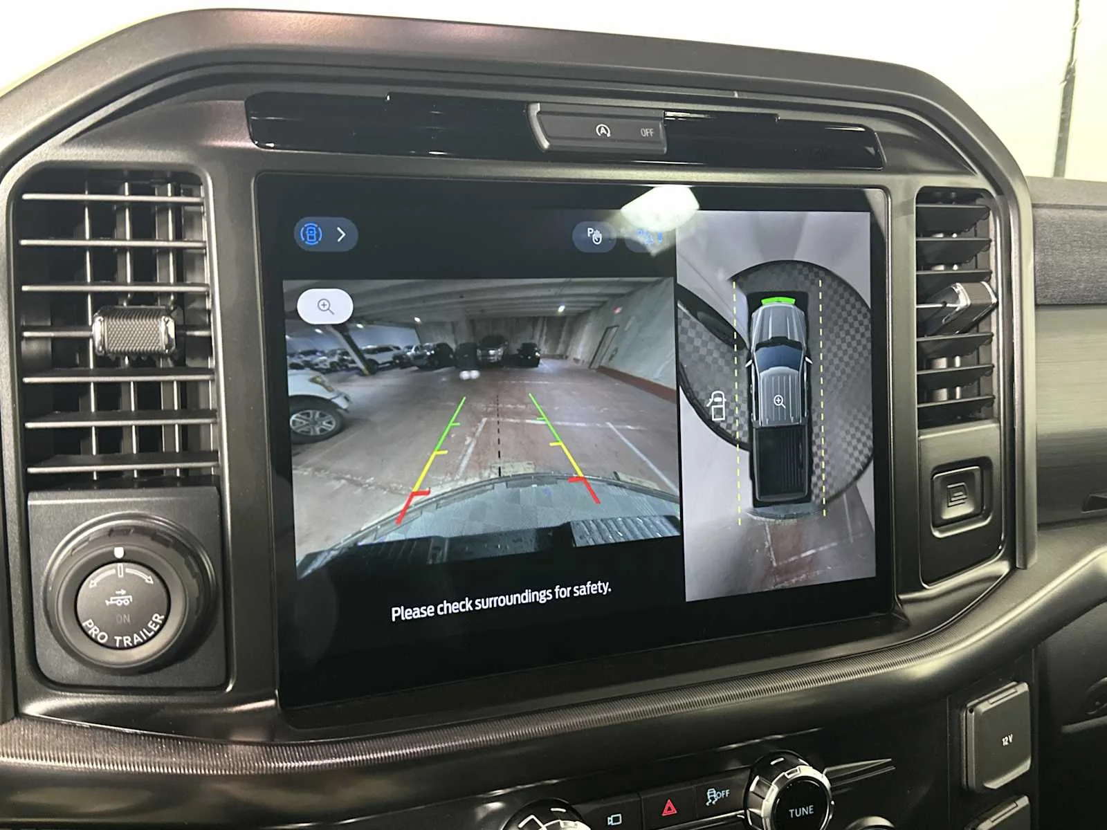 New 2026 Avalanche Gray Ford LARIAT image 33