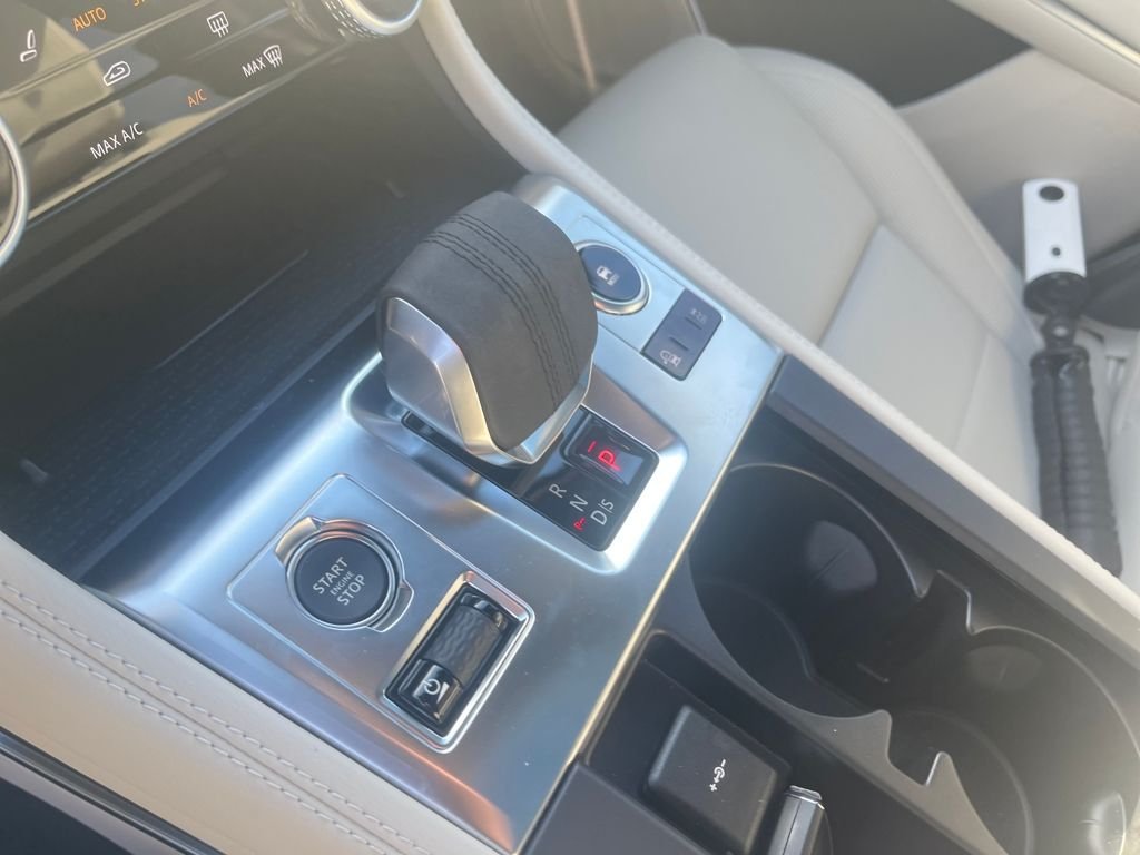 New 2025 Carpathian Grey JAGUAR P250 R-DYNAMIC S image 23