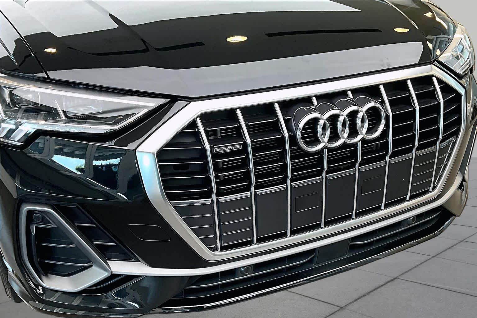 Certified Used 2025 Mythos Black Metallic Audi S line Premium image 32