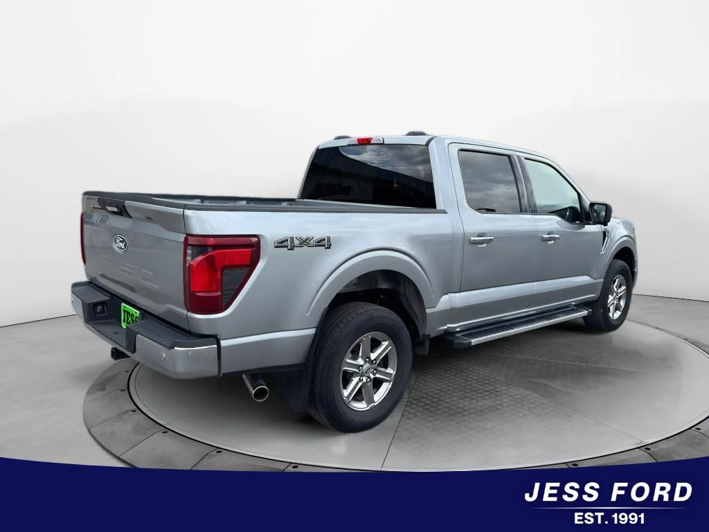 Used 2024 Iconic Silver Metallic Ford XLT image 6
