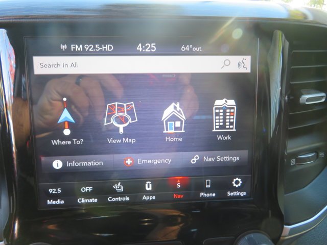 Used 2020 Granite Crystal Metallic Clearcoat Ram Laramie image 23