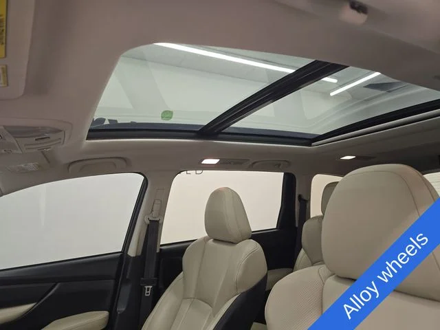 Used 2022 Crystal White Pearl Subaru Limited image 22