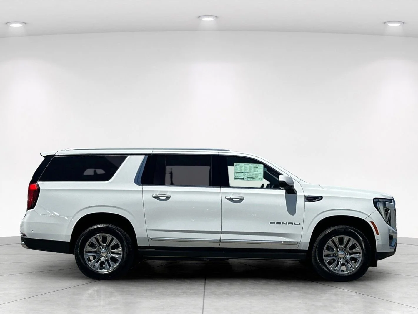 2026 GMC Yukon XL Denali - Photo 8