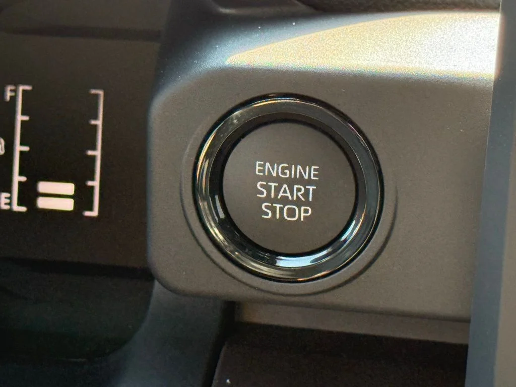 2025 Toyota Tacoma SR5 - Photo 34