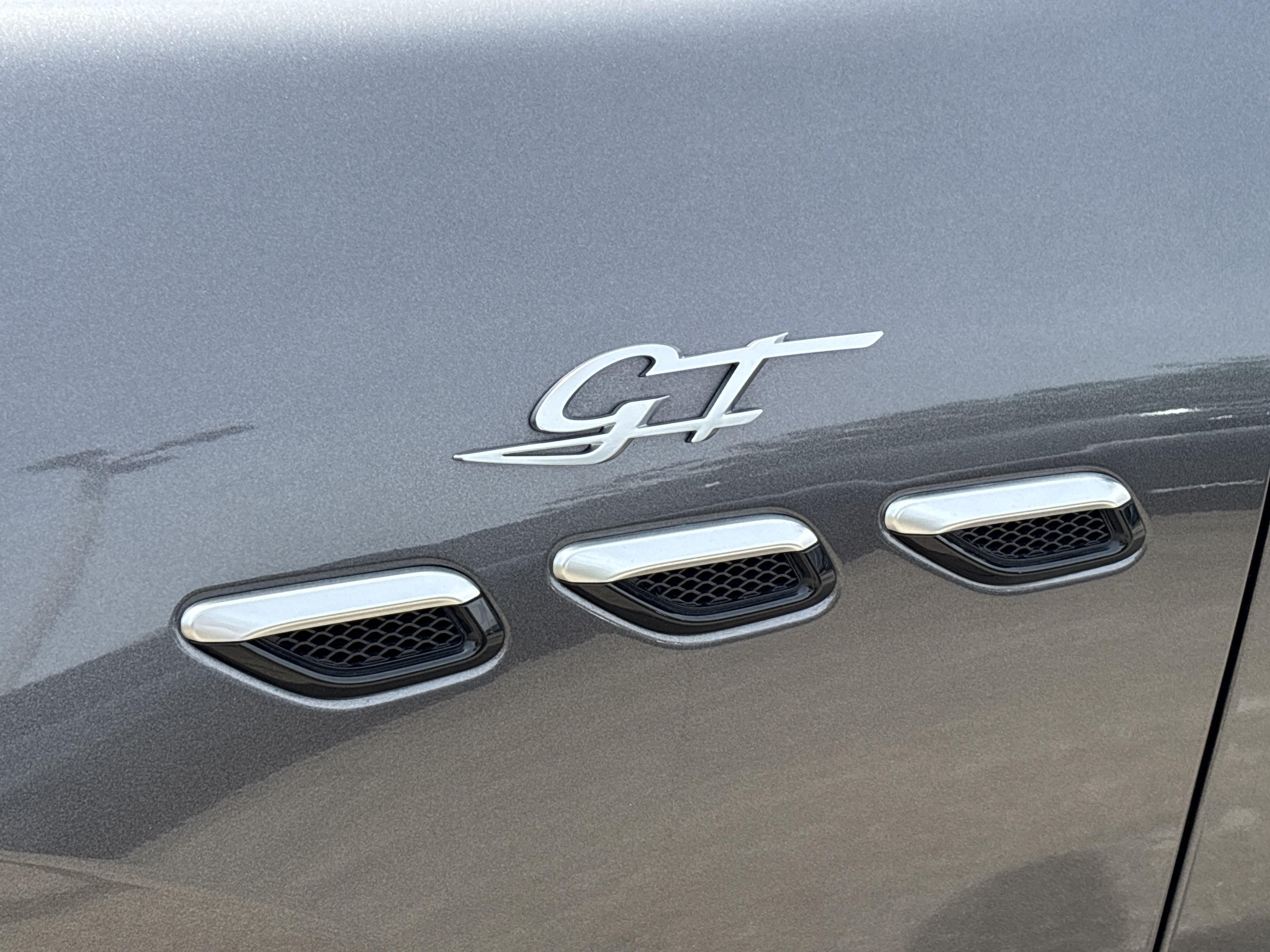 Used 2023 Grigio Lava Metallic Maserati GT AWD image 14