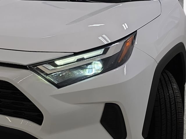 Certified Used 2024 White Toyota LE image 27