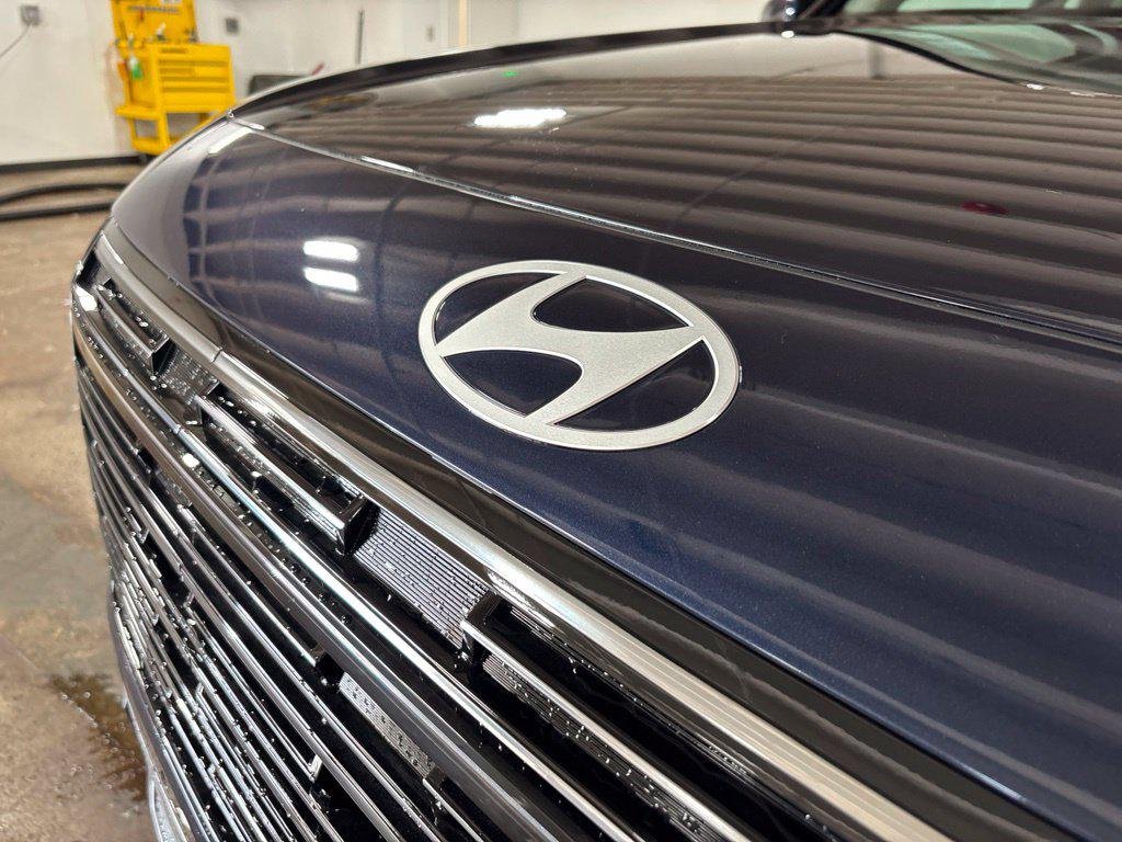 New 2027 Blue Hyundai SEL AWD image 9