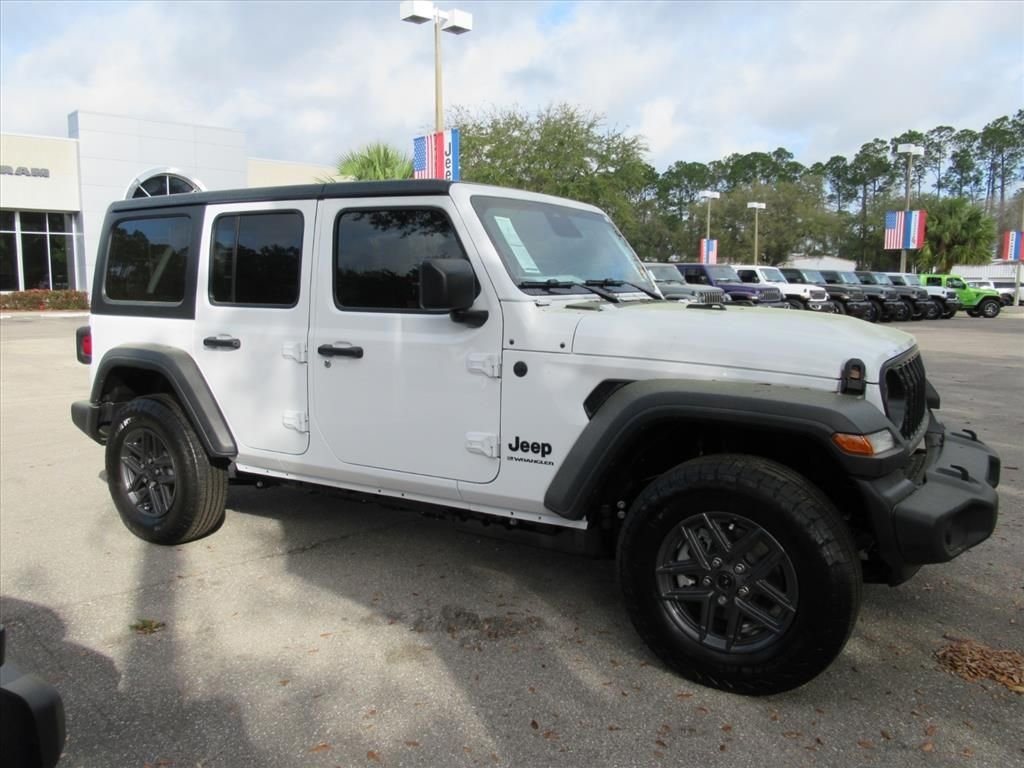New 2026 Bright White Clear-Coat Exterior Paint Jeep Sport S image 2