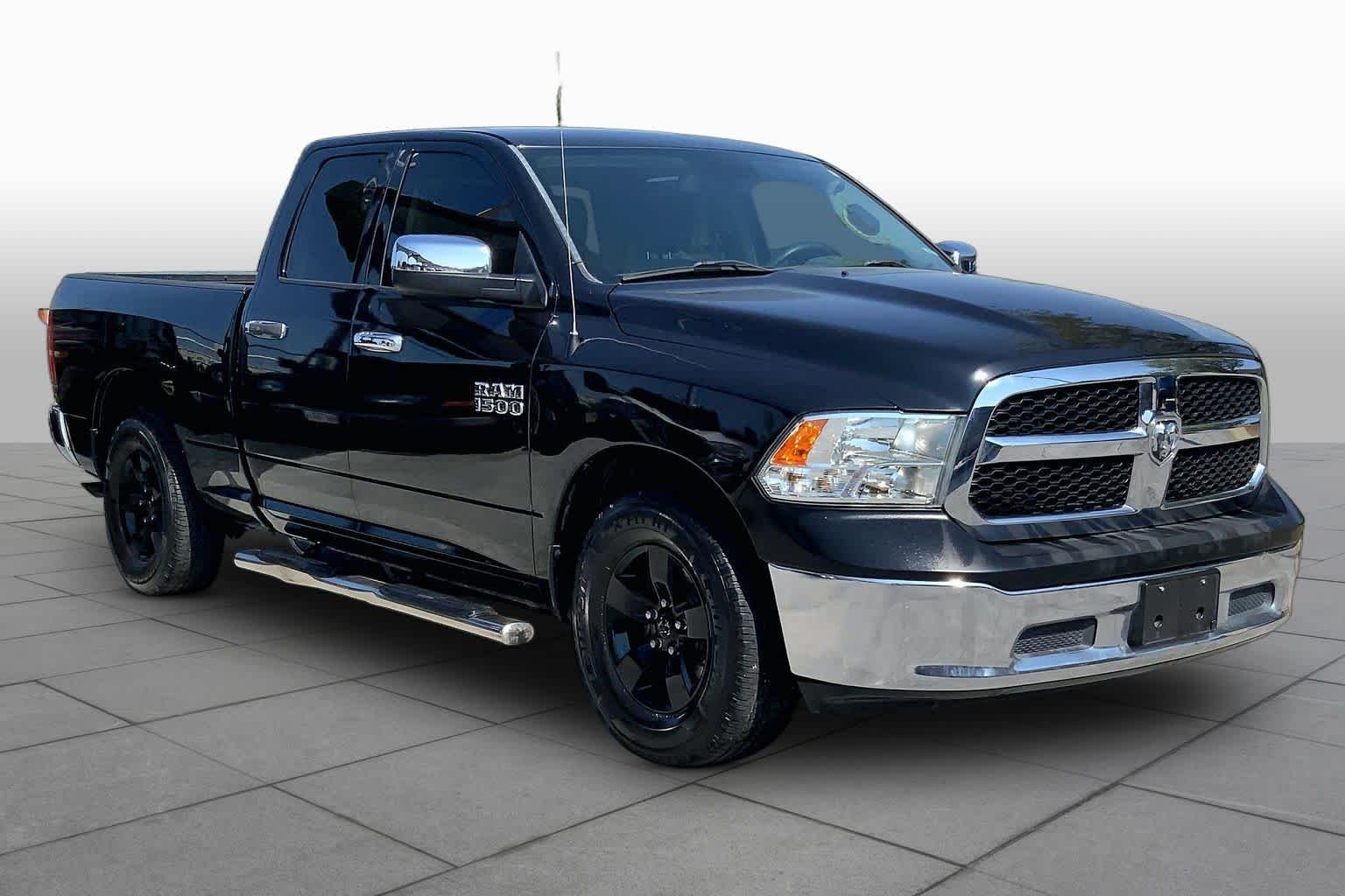 Used 2016 Brilliant Black Crystal Pearlcoat Ram Tradesman image 3