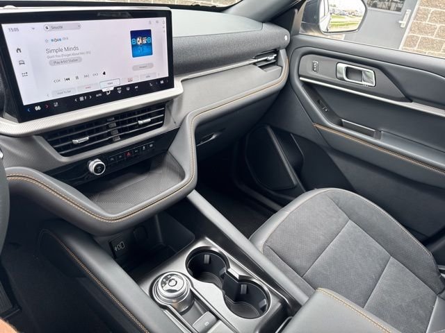 New 2026 Carbonized Gray Metallic Ford Tremor® image 25