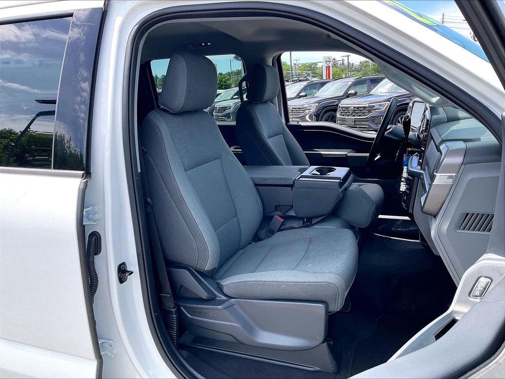 Used 2025 White Ford XLT image 10
