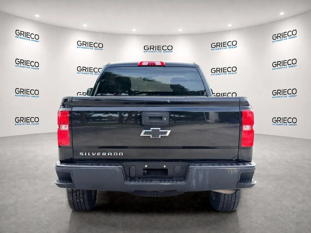 Used 2018 Black Chevrolet Custom image 6