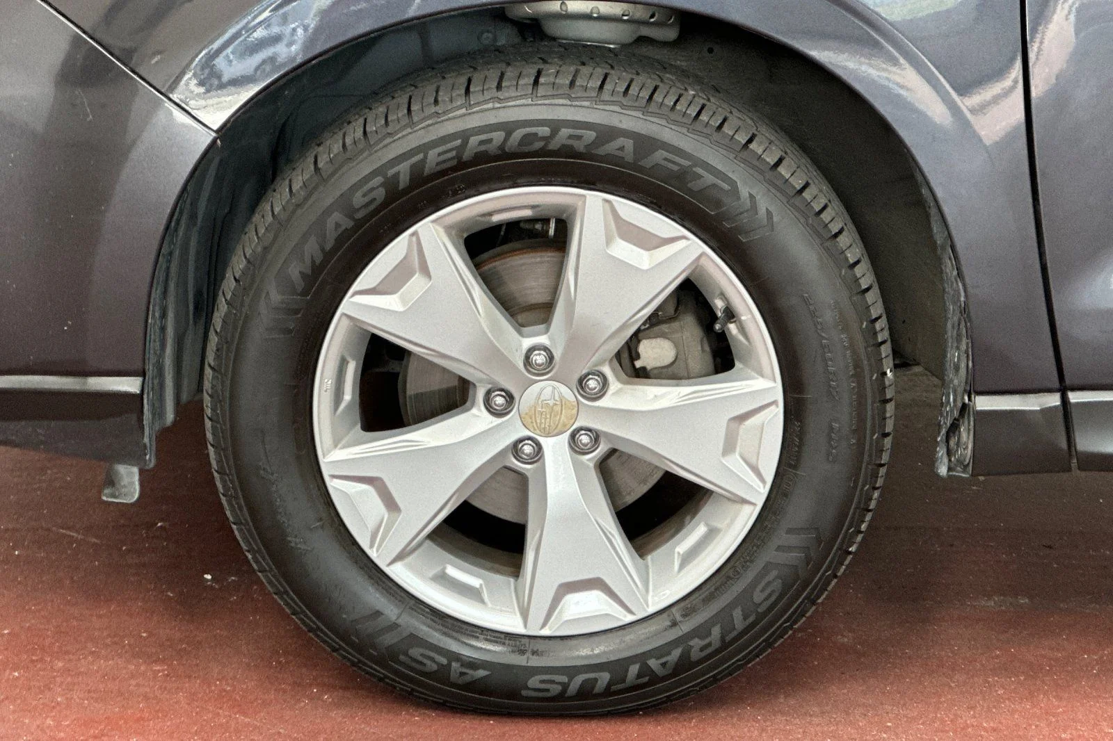 Used 2016 Gray Subaru 2.5i Premium image 34