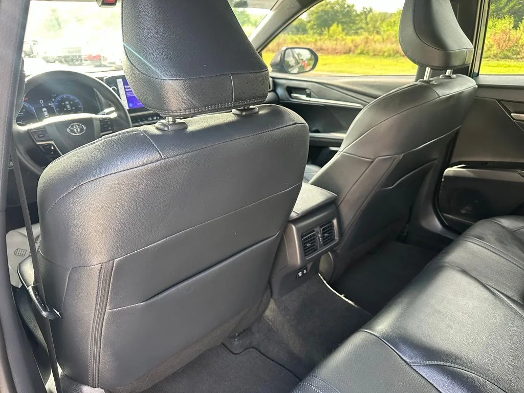 2025 Toyota Camry XSE - Photo 21