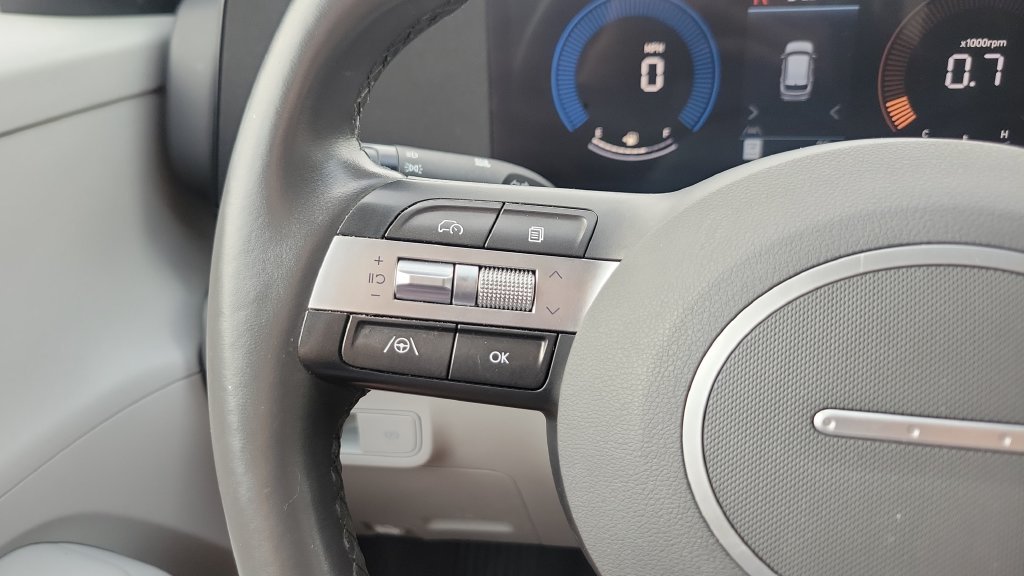 2025 Hyundai Kona SEL - Photo 20
