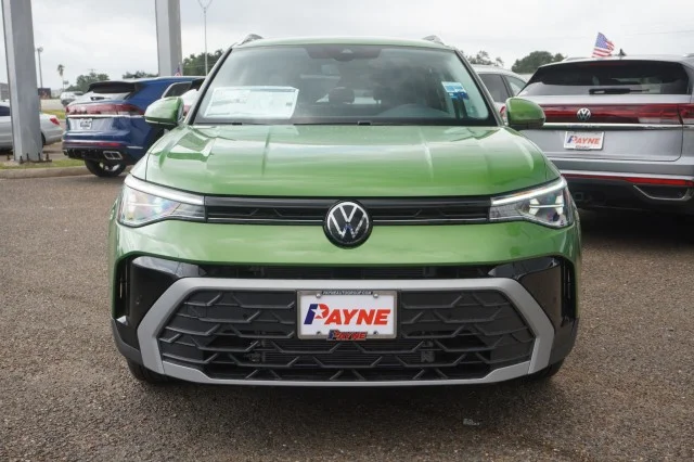 New 2026 Bright Moss Green Metallic Volkswagen 1.5T SE image 2