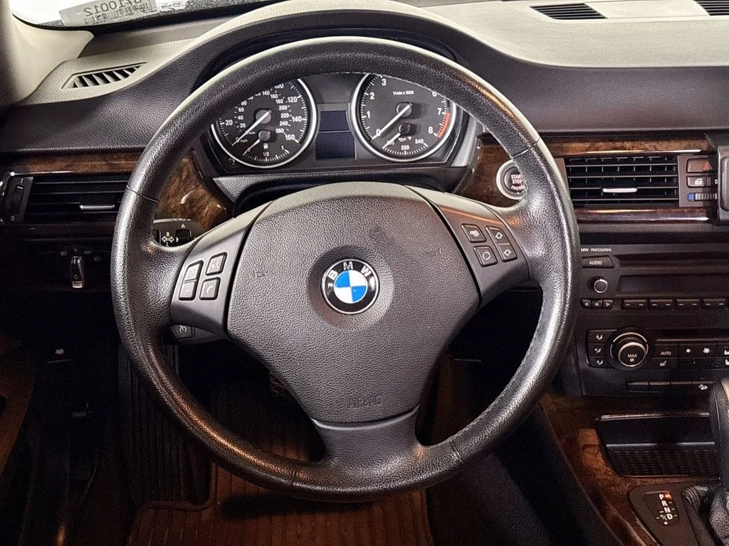 Used 2010 Blue BMW 335i xDrive image 13