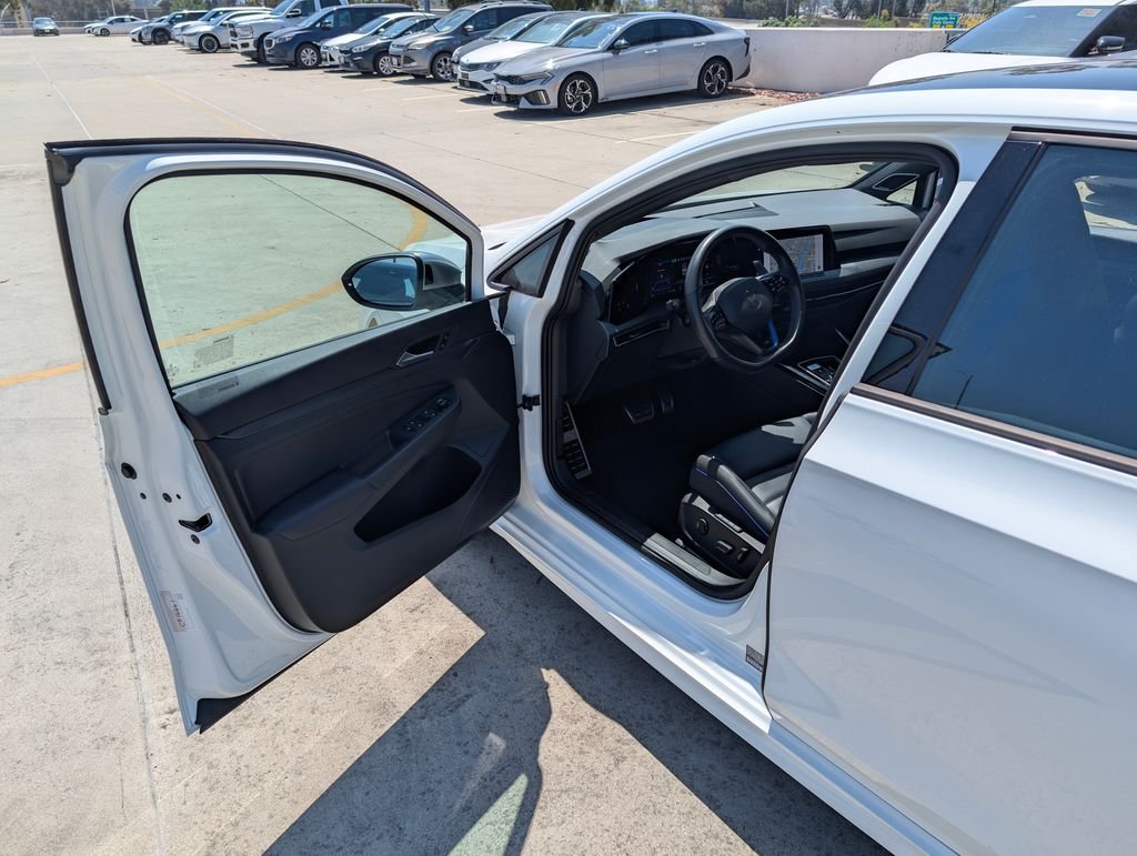 2024 Volkswagen Golf R R - Photo 40